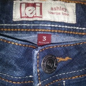 Lei lowrise boot cut jeans